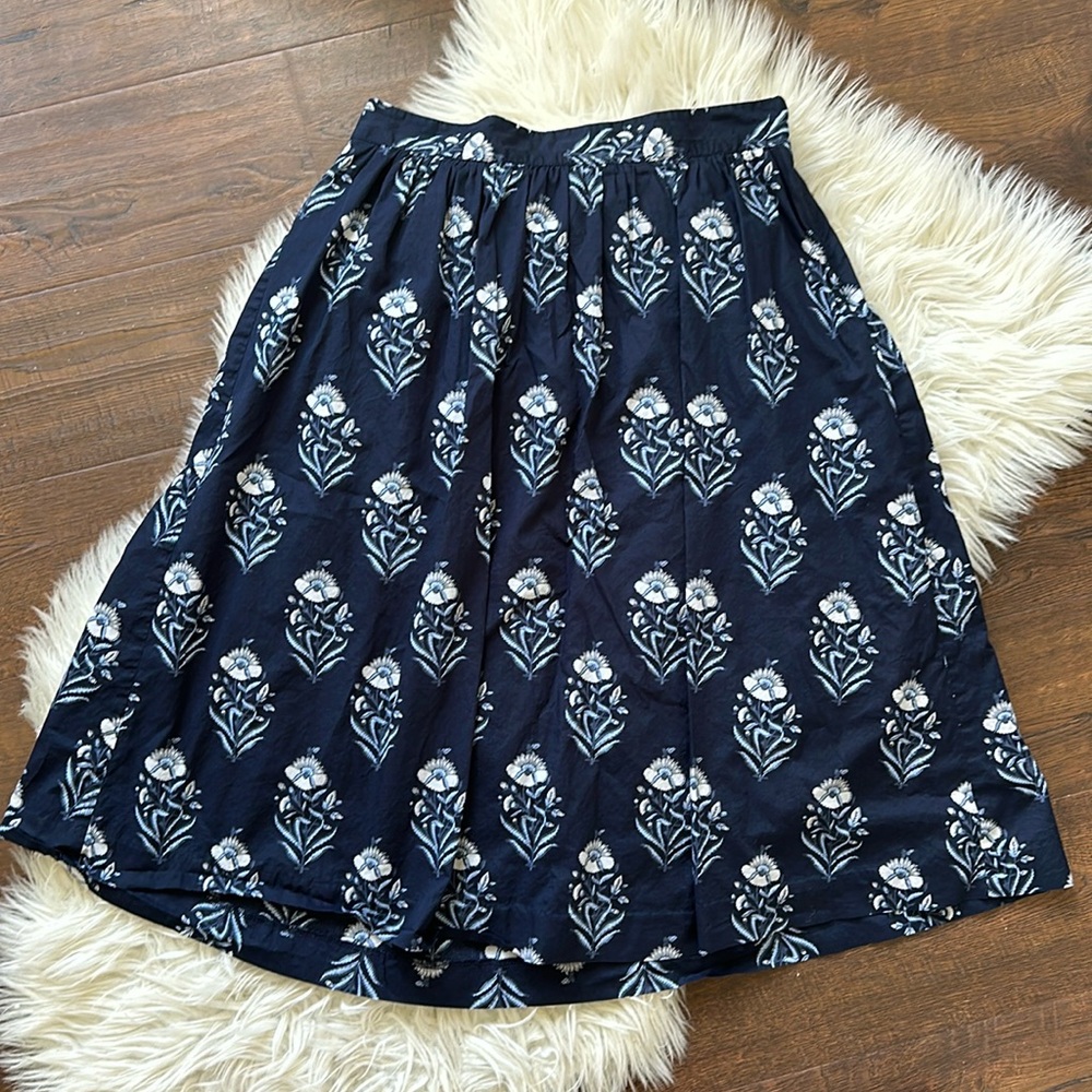 LOFT cotton midi skirt size 6